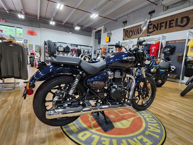 New 2024 Royal Enfield METEOR 350 Image 12