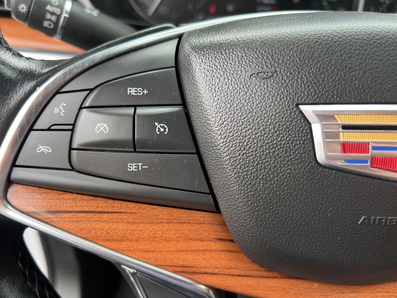 2021 Cadillac XT5 FWD Premium LuxuryImage 11