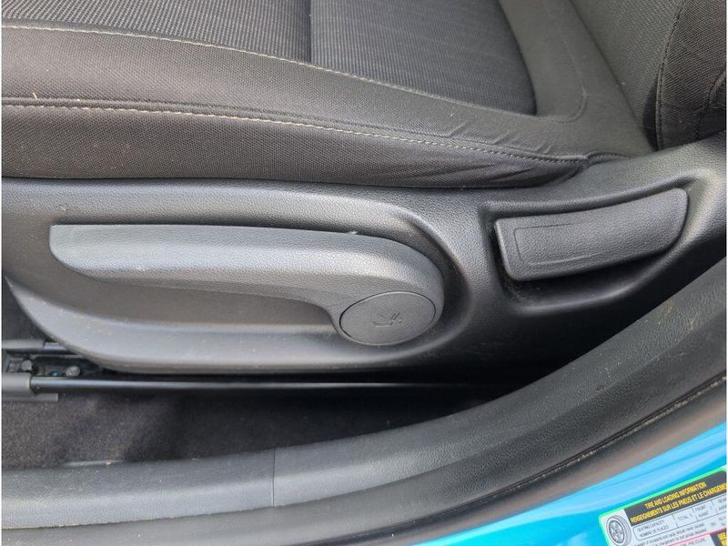 Used 2022 Hyundai Kona SELImage 11