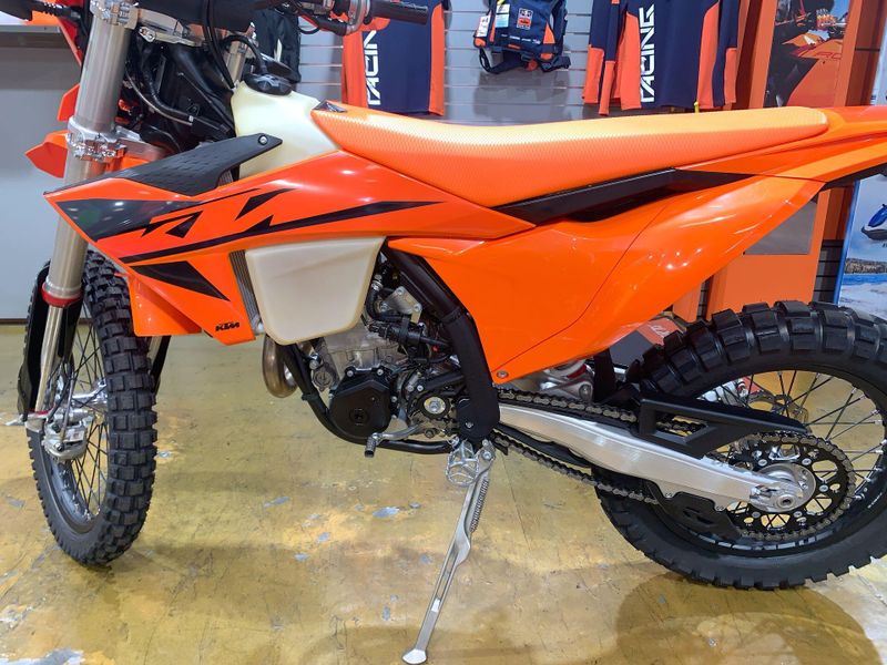 2025 KTM 500 EXC-F Image 12