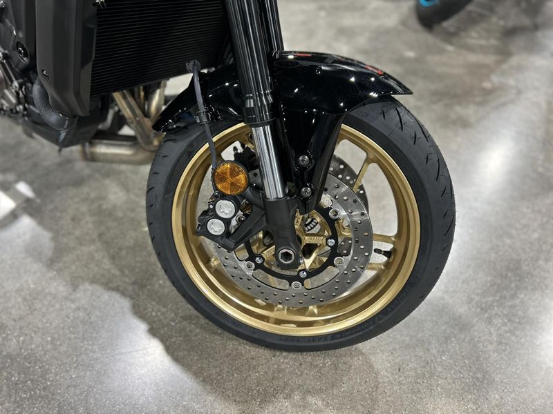 New 2025 Yamaha XSR900 Image 15