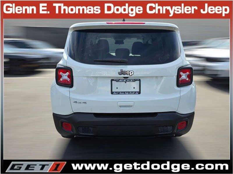 2023 Jeep Renegade Latitude Upland photo 7