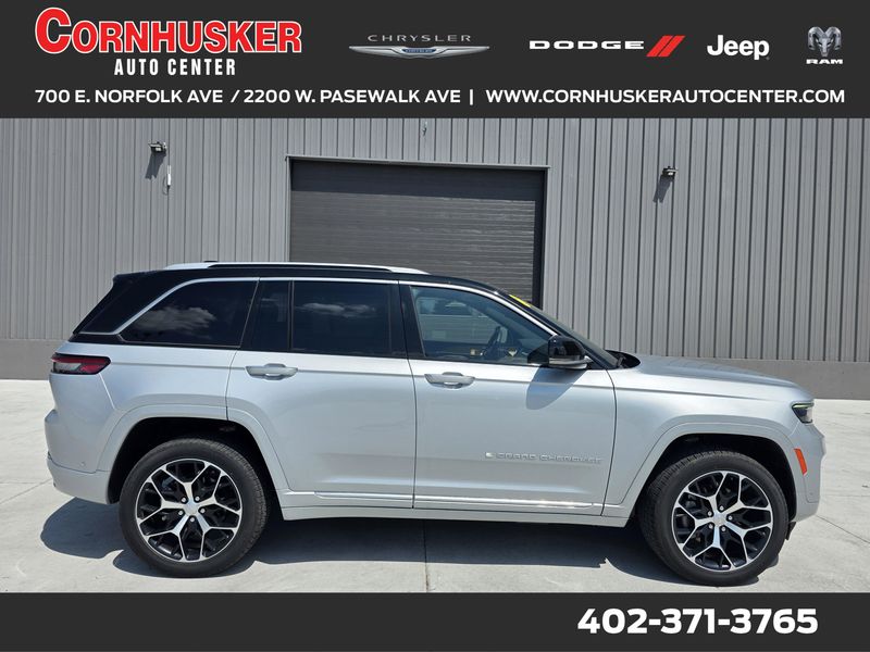 Used 2023 Jeep Grand Cherokee 4xe Summit ReserveImage 1