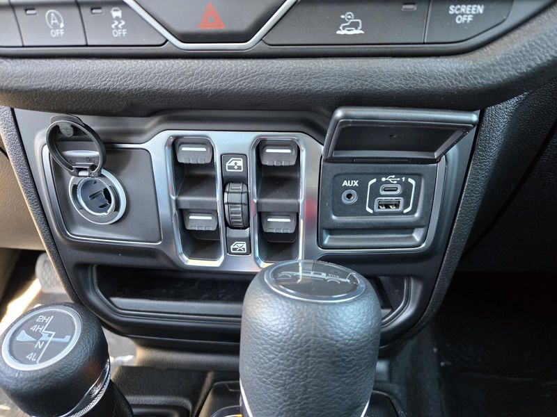 New 2026 Jeep Gladiator Sport S 4x4