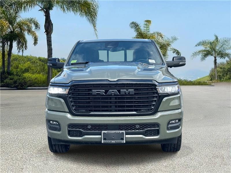 New 2026 RAM 1500 Laramie Crew Cab 4x2 5'7' Box