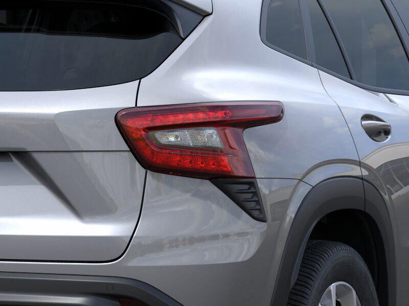 New 2025 Chevrolet Trax LSImage 11