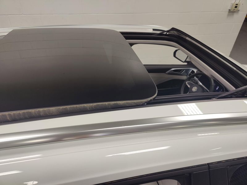 2025 Volkswagen Taos SE AWD w/SunroofImage 6