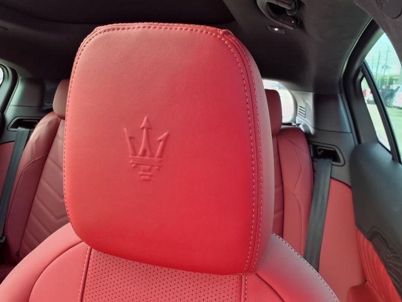 New 2025 Maserati Grecale Image 17