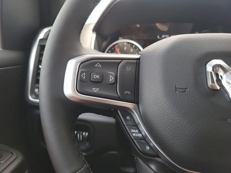 2025 RAM 1500 Lone Star Crew Cab 4x4 5