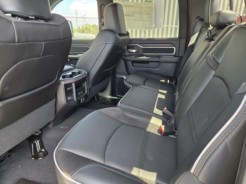 New 2026 RAM 2500 Laramie Crew Cab 4x4 8' Box