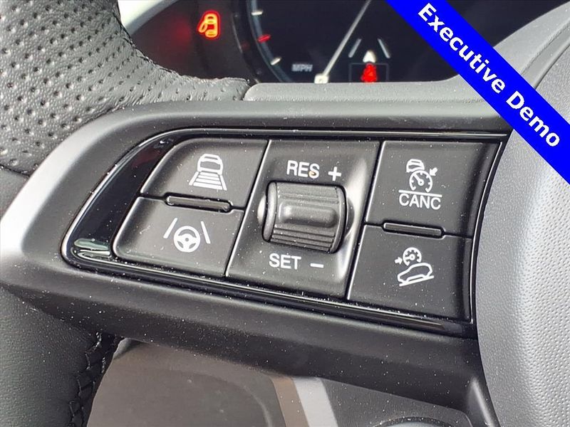 New 2025 Alfa Romeo Stelvio AwdImage 19