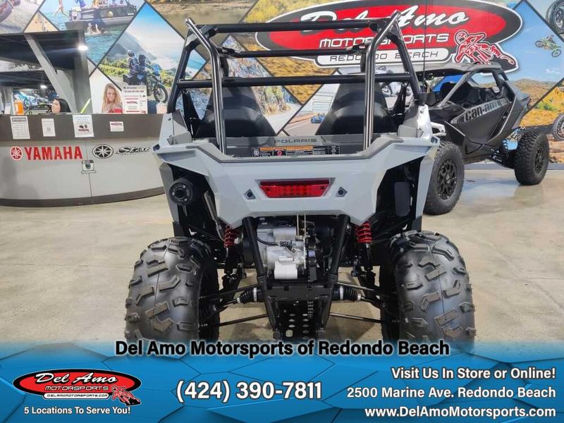 2024 Polaris RZR 200 EFIImage 7