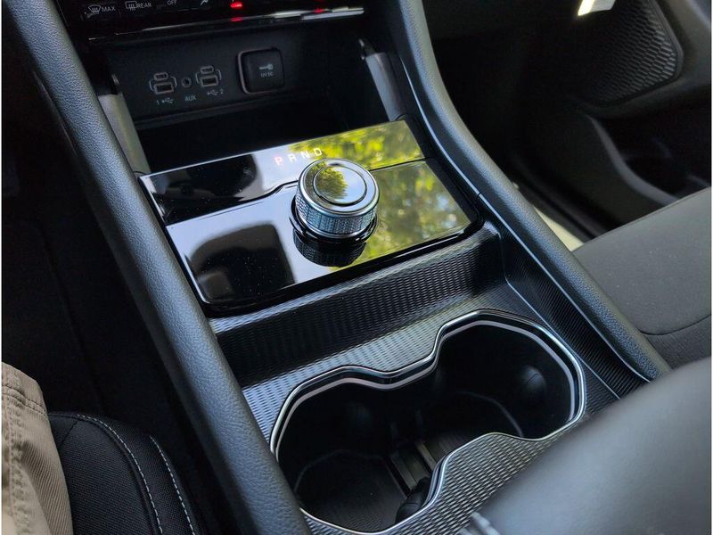 New 2026 Jeep Grand Cherokee L Laredo X 4x2Image 21