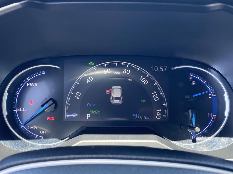 2024 Toyota RAV4 XLE PremiumImage 29