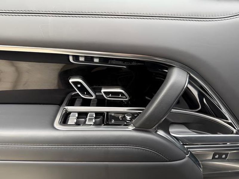 Used 2023 Land Rover Range Rover SE