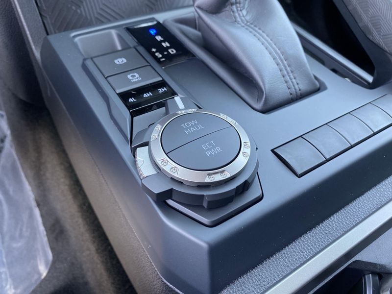 New 2025 Toyota Tacoma SR5Image 19