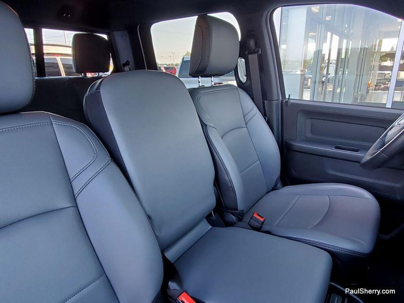 New 2025 RAM 3500 Tradesman Crew Cab 4x4 8