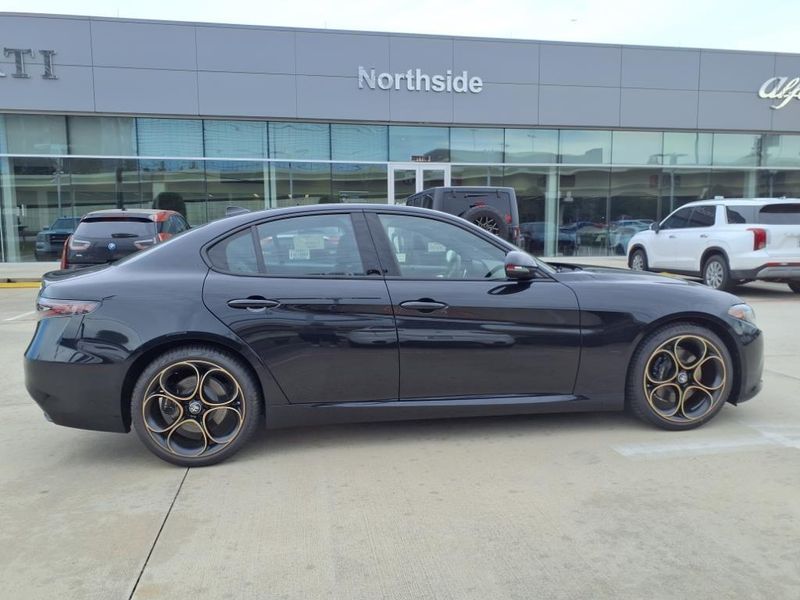 New 2025 Alfa Romeo Giulia Image 5