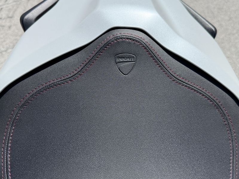 2021 Ducati SuperSport 950 S