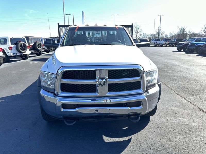 2018 RAM 5500 Chassis TradesmanImage 2