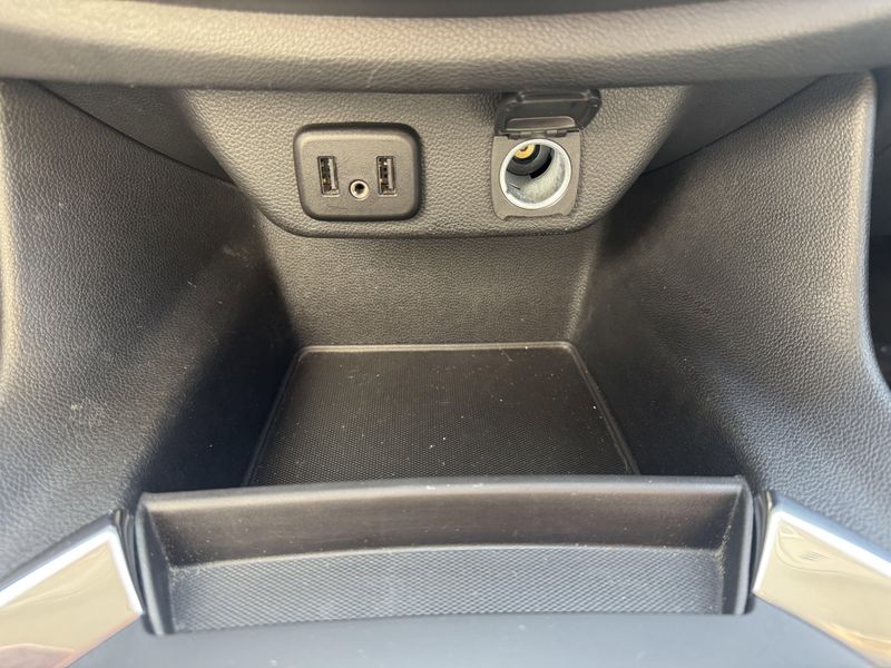 Used 2020 Chevrolet Traverse LT ClothImage 24