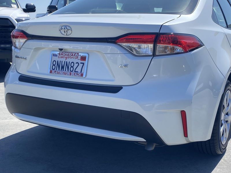 Used 2020 Toyota Corolla LEImage 4