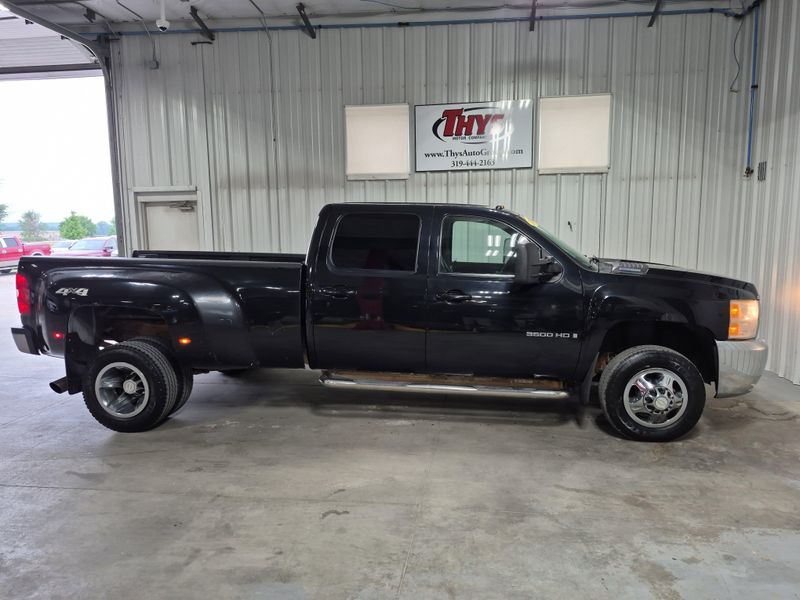 2008 Chevrolet Silverado 3500HD DRW LTZImage 1