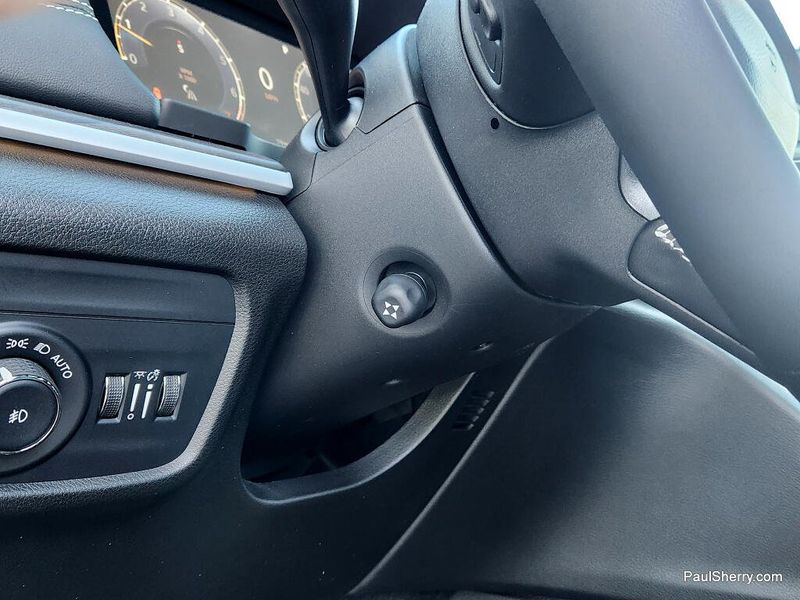 New 2026 Jeep Grand Cherokee L Limited Reserve 4x4