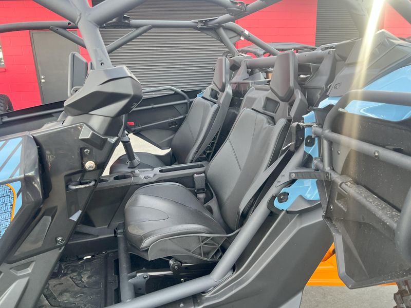 2025 Can-Am MAVERICK X3 MAX RS TURBO Image 10