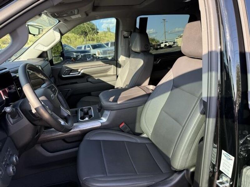2024 Chevrolet Silverado 2500HD LT photo 20