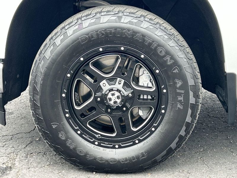 Used 2021 Chevrolet Silverado 1500 LTImage 32