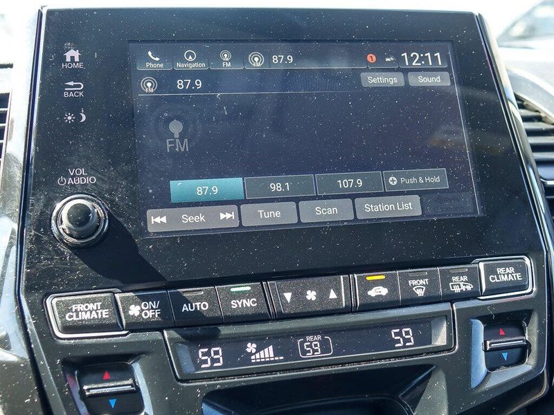 2018 Honda Odyssey Touring photo 17