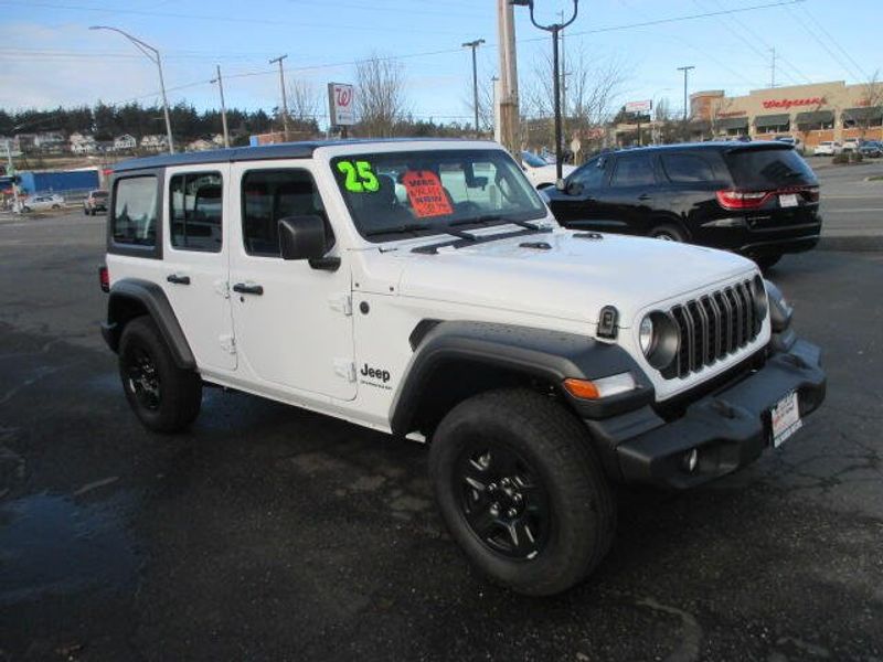 2025 Jeep Wrangler 4-door SportImage 5