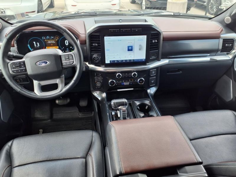 Used 2022 Ford F-150 LariatImage 4