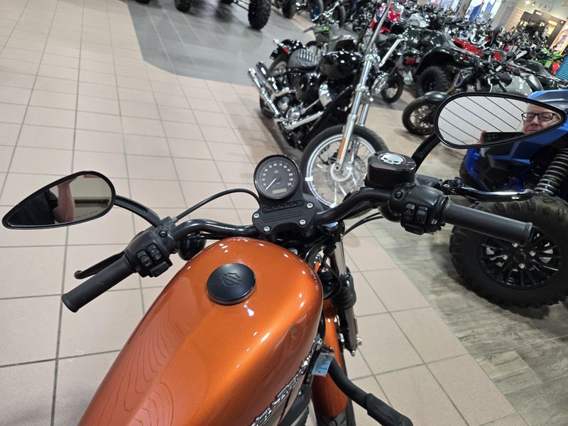 2020 HARLEY SPORTSTER IRON 883 ORANGE Image 11
