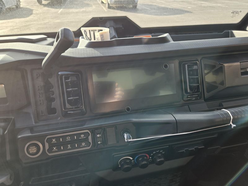 NEW 2026 CAN-AM DEFENDER LIMITED CAB HD11 Image 22