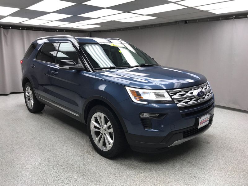 2018 Ford Explorer XLTImage 18