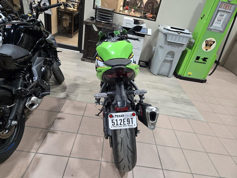 USED 2025 KAWASAKI NINJA ZX6R ABS KRT EDITION Image 8
