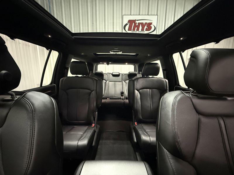 2026 Jeep Grand Wagoneer Limited Reserve 4x4Image 27