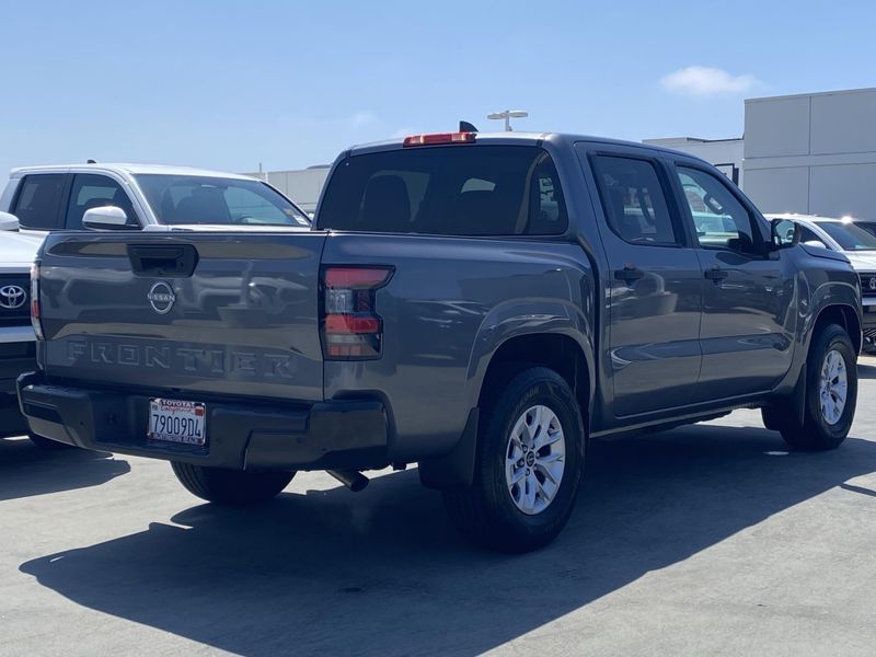 Used 2025 Nissan Frontier SImage 3