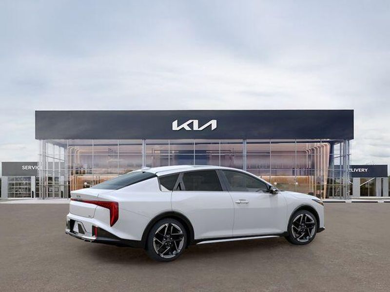 New 2026 Kia K4 GT-LineImage 7