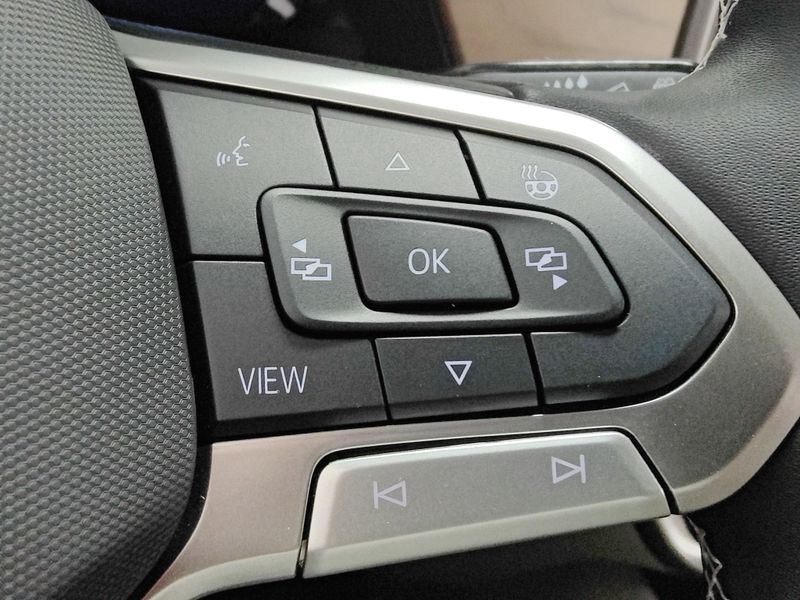 Used 2025 Volkswagen Atlas SE 4-Motion AWDImage 21