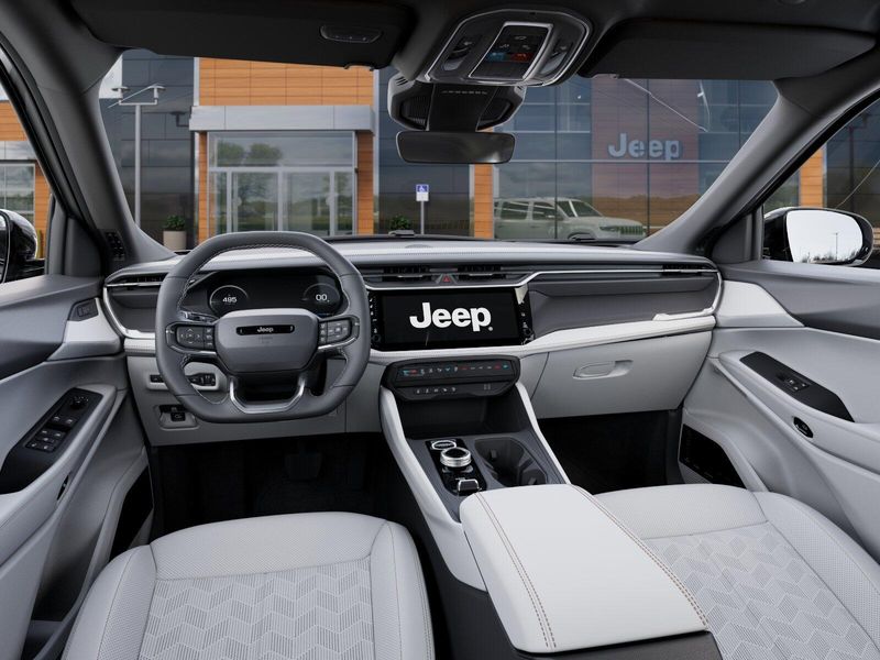 New 2026 Jeep Cherokee Overland 4x4Image 14