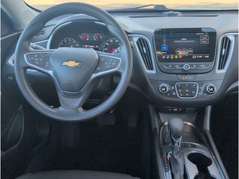 Used 2024 Chevrolet Malibu LTImage 31