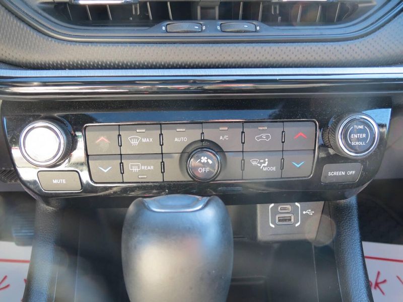 Used 2024 Jeep Compass Trailhawk 4x4 4dr SUVImage 20