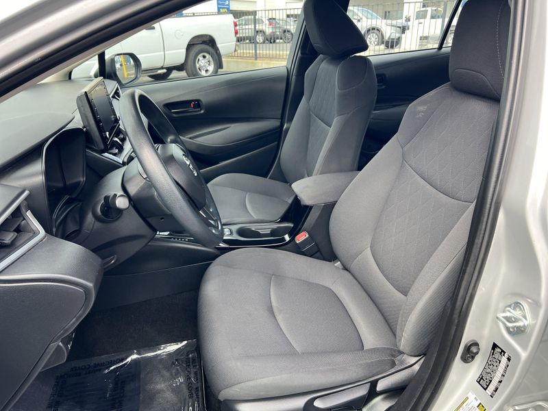 Used 2022 Toyota Corolla LEImage 17