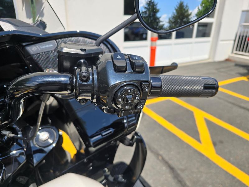 Used 2024 Harley-Davidson FLTRXSTSE Road Glide ST Image 11