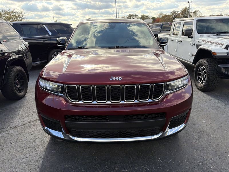 Used 2021 Jeep Grand Cherokee L LimitedImage 2