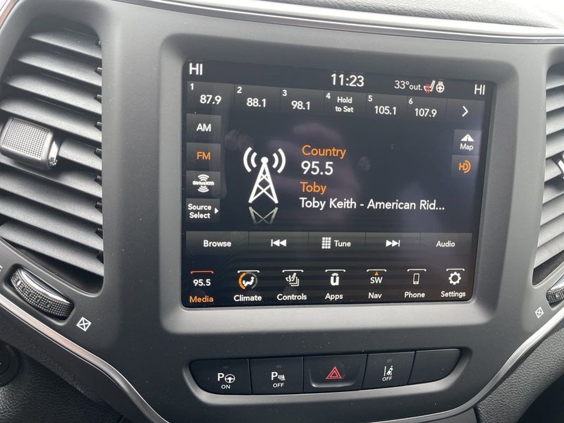 2023 Jeep Cherokee Altitude Lux 4x4Image 20