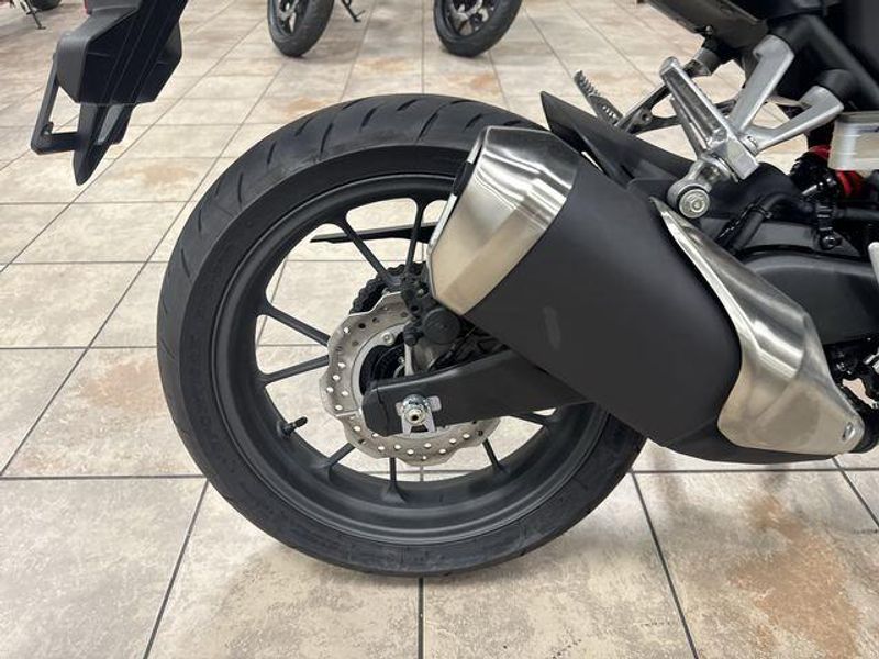 New 2025 Honda CB300R ABS Image 25